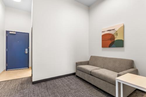 spark by hilton dothan