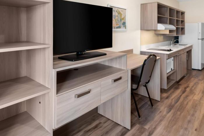 woodspring suites greenville airport
