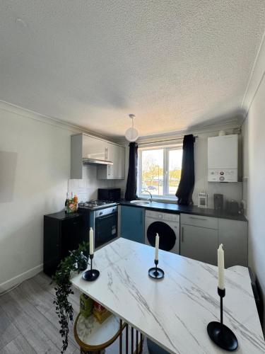 Charming London Apartment Retreat,,3 star