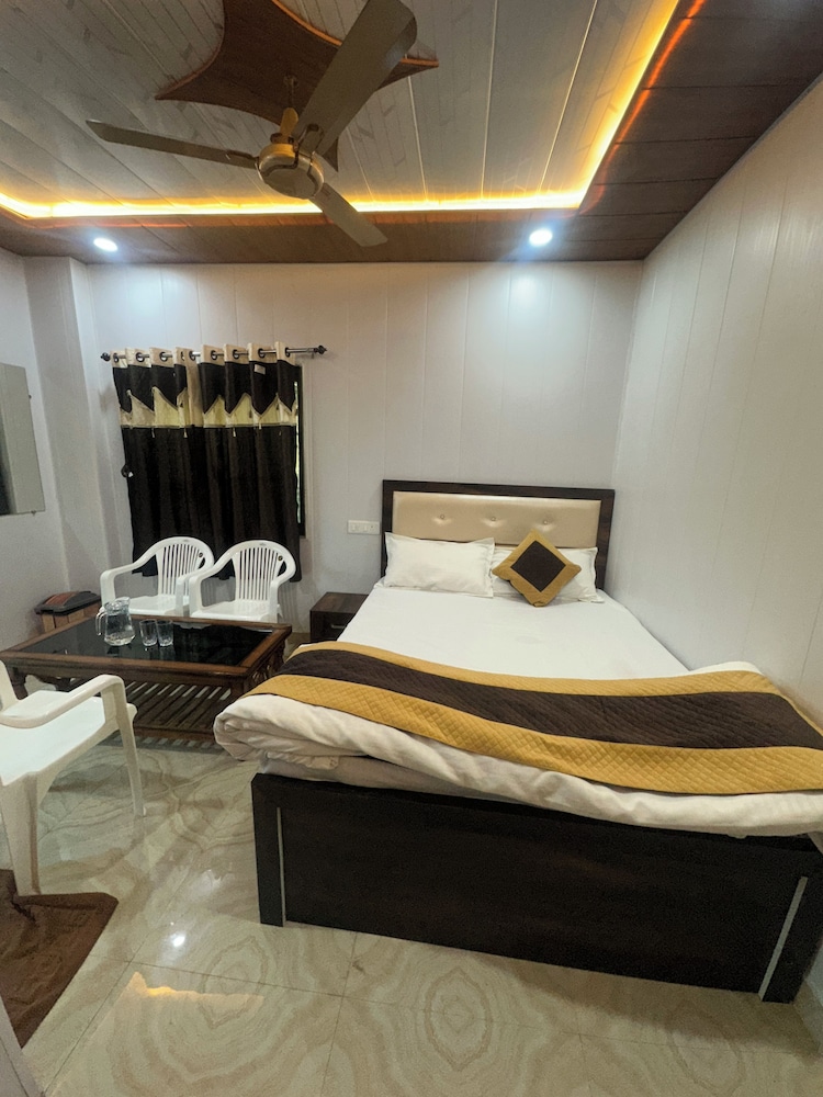 ganga godawari guest house