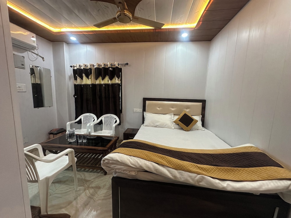 ganga godawari guest house