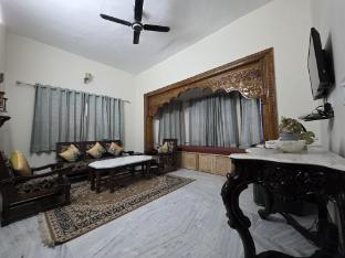 Samar Niwas Dehradun,,2 star