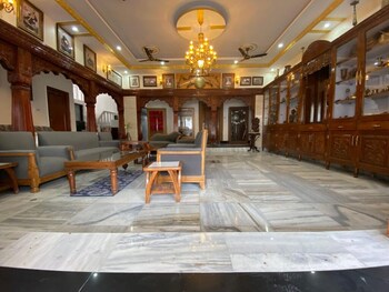 samar niwas dehradun