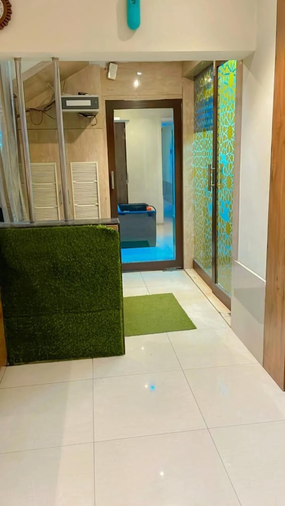 new regal by glitz hotels