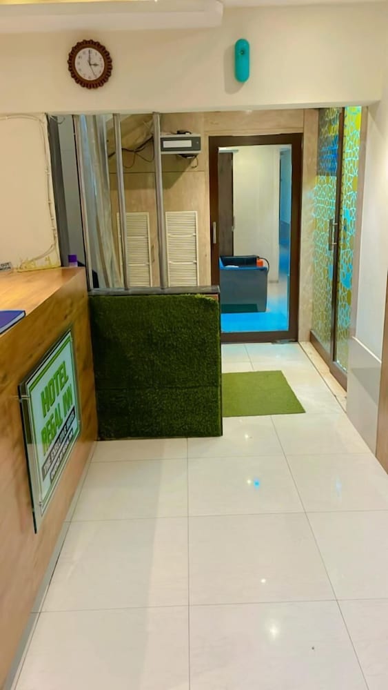 new regal by glitz hotels