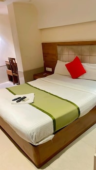new regal by glitz hotels