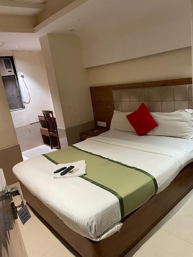 new regal by glitz hotels