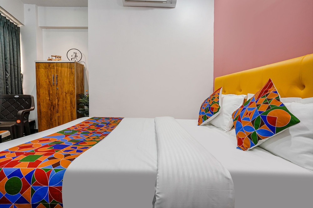 hotel skycity premium ac room in surat