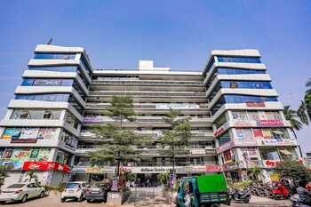 hotel skycity premium ac room in surat