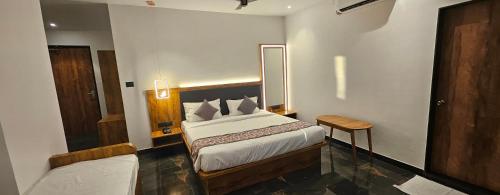 Vistara Residency,,3 star