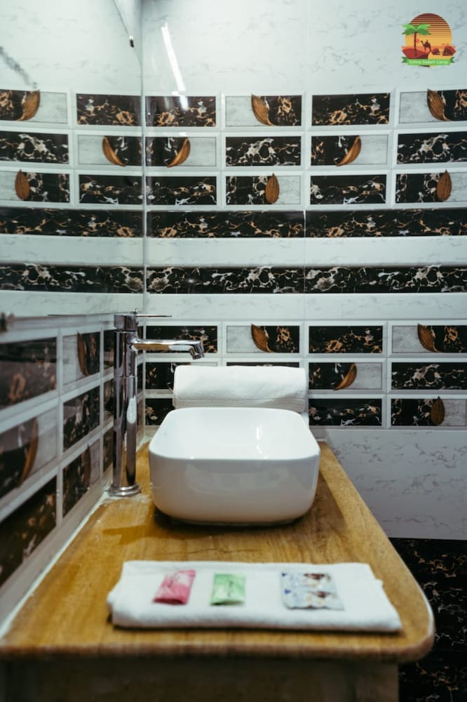 arman desert luxury camp and resort