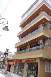 maayaa inn by ganges