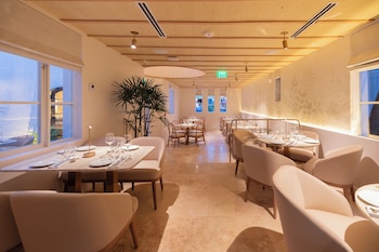 Donatella Boutique Hotel & Restaurant,1350 Collins Avenue,2 star