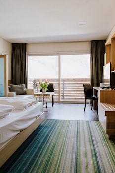 hotel lac salin spa and mountain resort