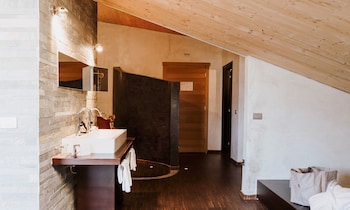 hotel lac salin spa and mountain resort