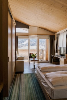 hotel lac salin spa and mountain resort