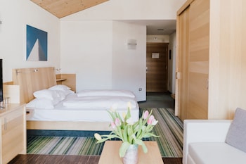 hotel lac salin spa and mountain resort