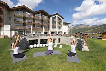hotel lac salin spa and mountain resort