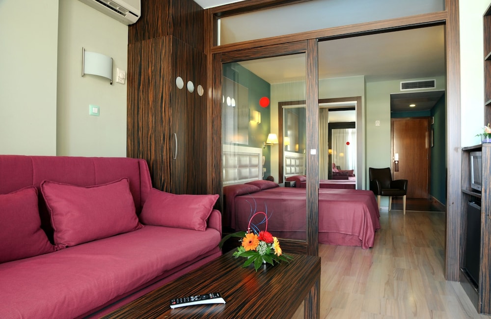evenia olympic palace
