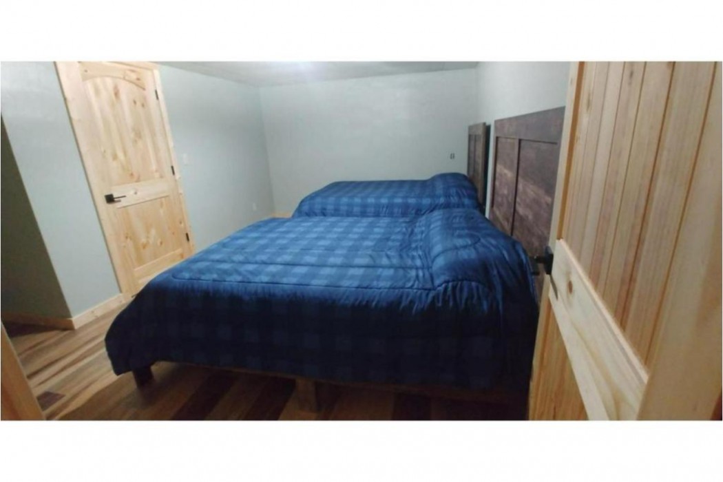 oyo crossroads inn