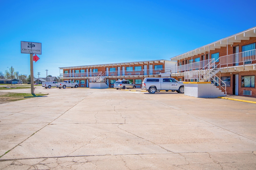 oyo crossroads inn