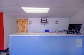 oyo crossroads inn