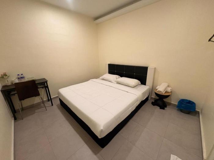 aman inn hotel