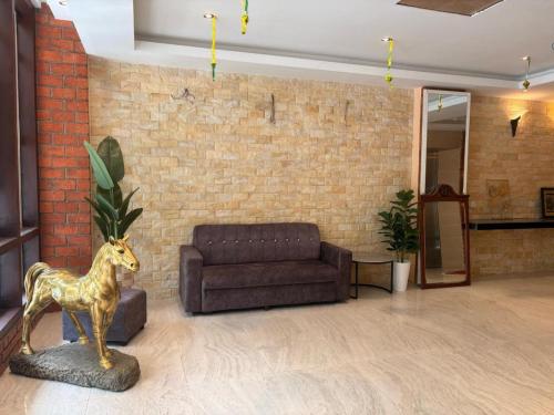 aman inn hotel