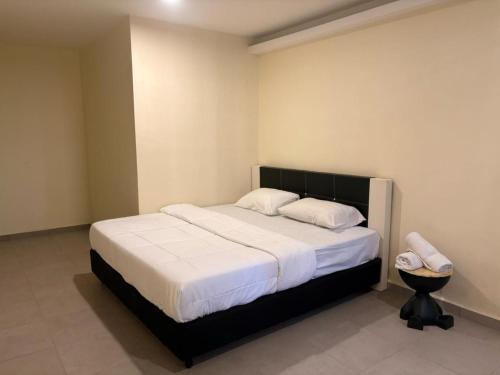 aman inn hotel