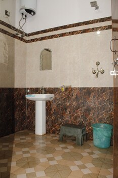 hotel hare krishna vrindavan