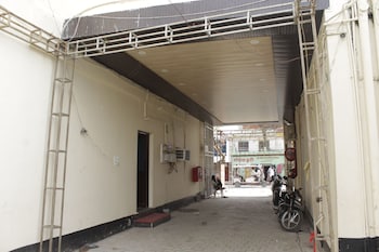 hotel hare krishna vrindavan