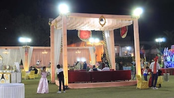 hotel hare krishna vrindavan