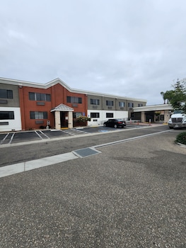 holiday inn express lompoc by ihg