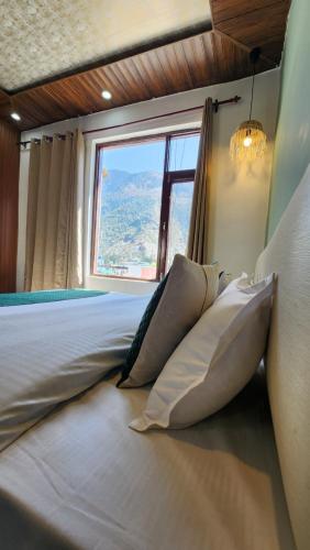 Hotel Mahadev,,3 star