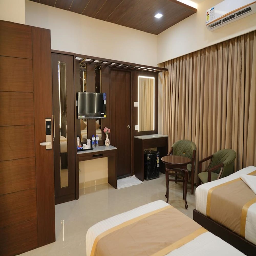 embassy park near us consulate