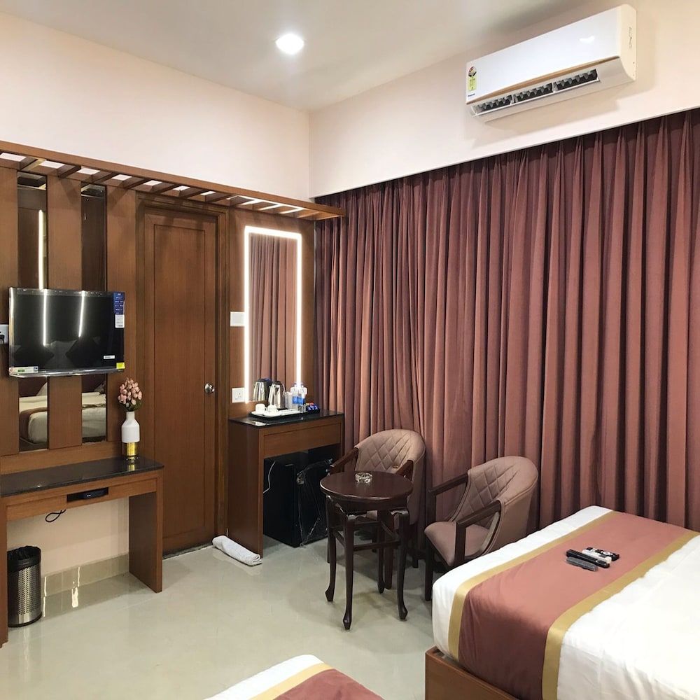 embassy park near us consulate