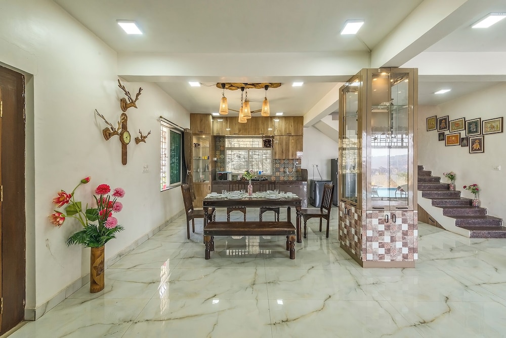 cosmicstays the sundowner