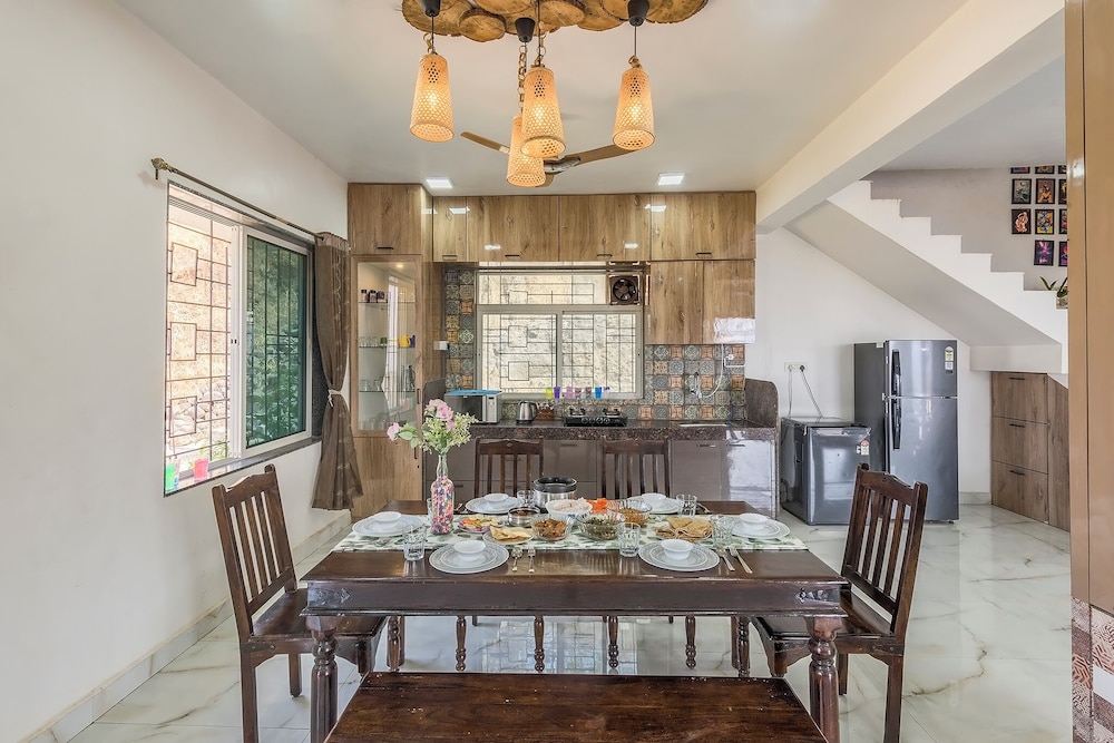 cosmicstays the sundowner