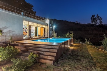 cosmicstays the sundowner