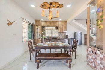 cosmicstays the sundowner