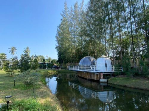 tarn villa krabi