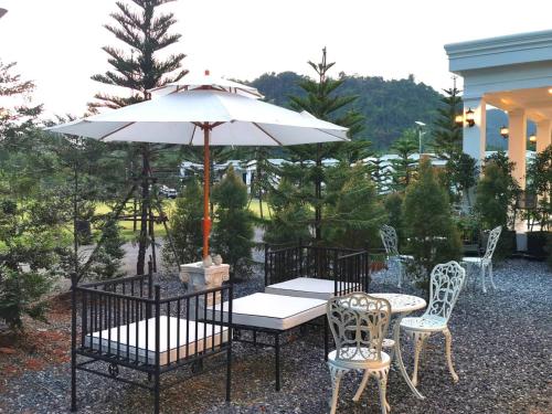 tarn villa krabi
