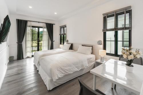 tarn villa krabi