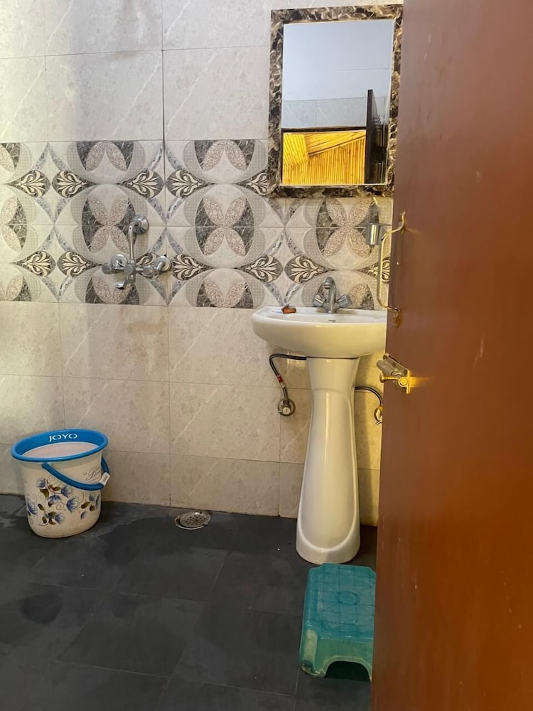 ivory estate kyarkuli