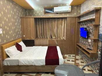 atithi palace luxury guest house