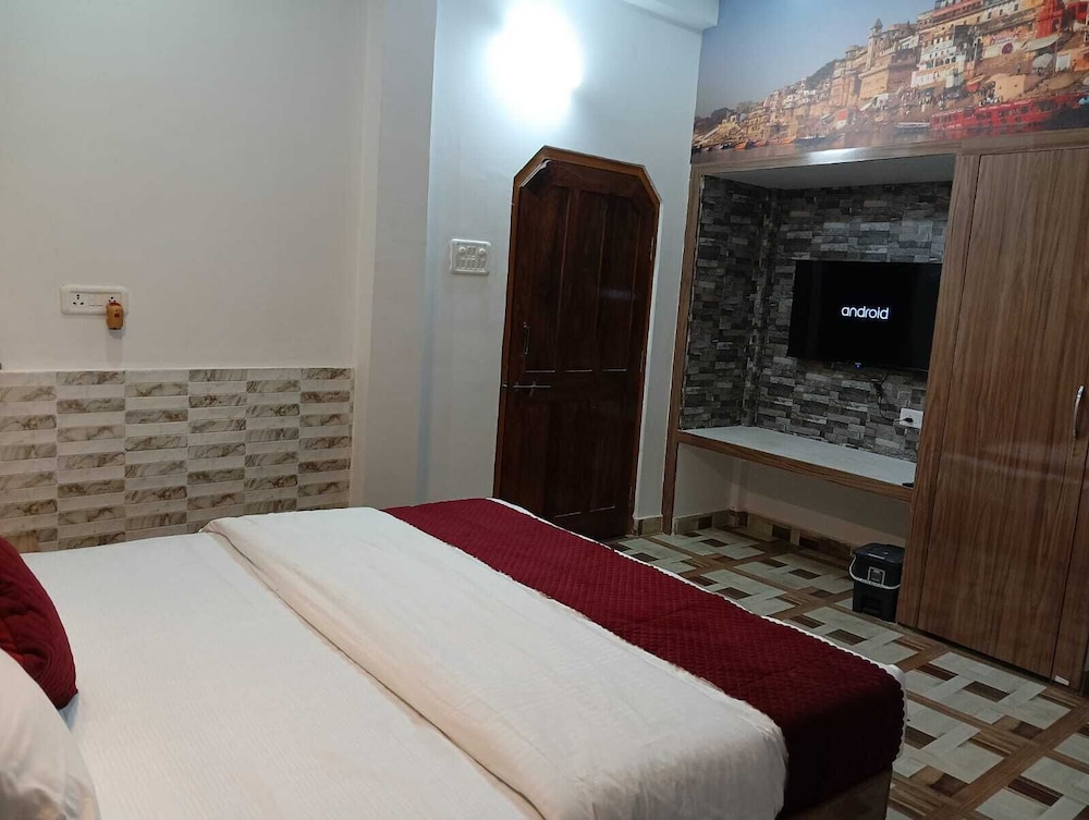 atithi palace luxury guest house