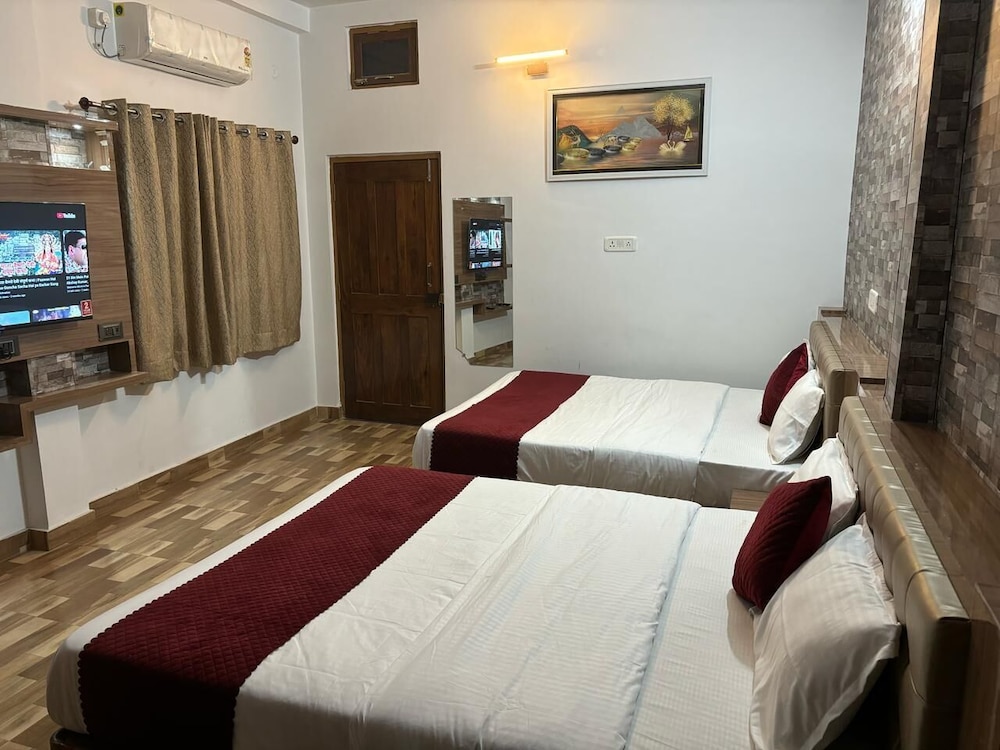 atithi palace luxury guest house