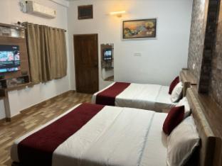 atithi palace luxury guest house