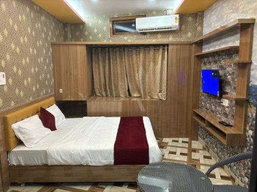 atithi palace luxury guest house