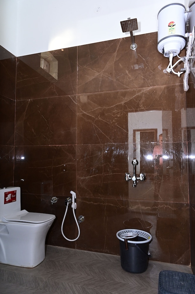 hari om tatsat retreat pushkar